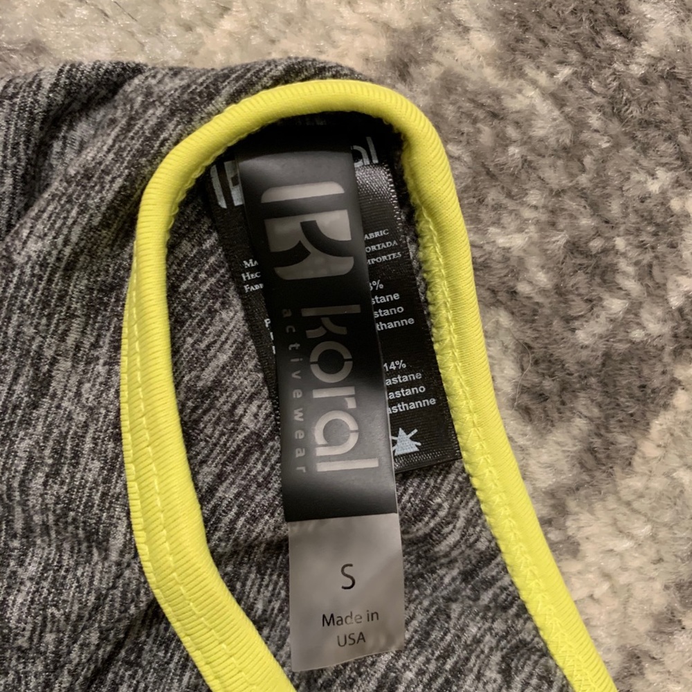 Sports bra - Picture 2 of 3